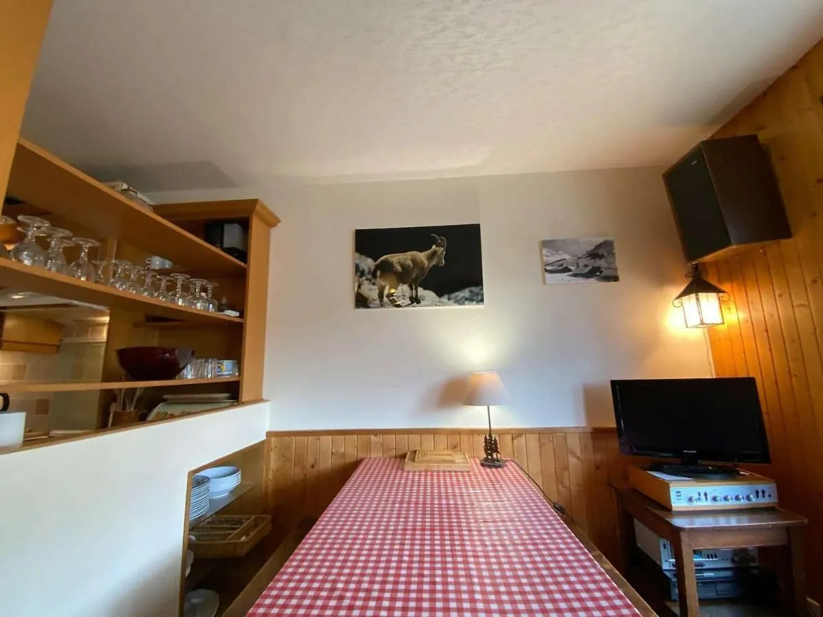 아파트 Charmant 2 Pieces + Mezzanine, Centre Chinaillon, Balcon Sud, Parking Prive - Fr-1-241-190 르그랑보르낭 프랑스