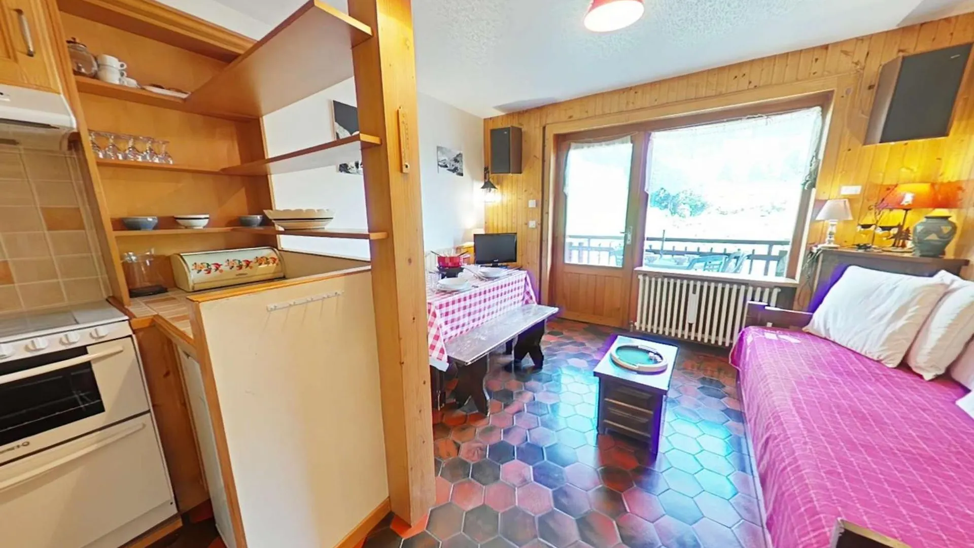 Charmant 2 Pieces + Mezzanine, Centre Chinaillon, Balcon Sud, Parking Prive - Fr-1-241-190 르그랑보르낭 아파트